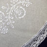 Скатерть круглая серая с белым кружевом и кружевной вышивкой арт. 5с-616а, d-90